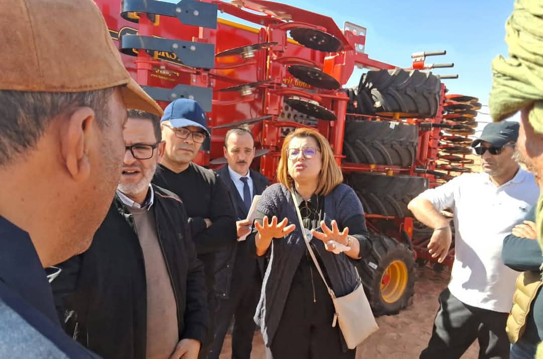 المنيعة: زيارة ميدانية لمتابعة مشاريع “الرواق الأخضر” لتعزيز التنمية الزراعية في الجنوب الجزائري