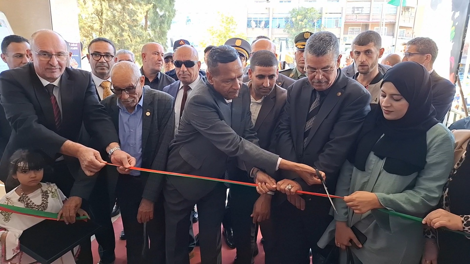 باتنة: افتتاح الصالون الوطني للحلي التقليدي والمجوهرات بمشاركة 60 حرفيا