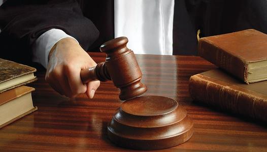 18 شهراً حبسا لمتحرش بطالبة في حافلة جامعية