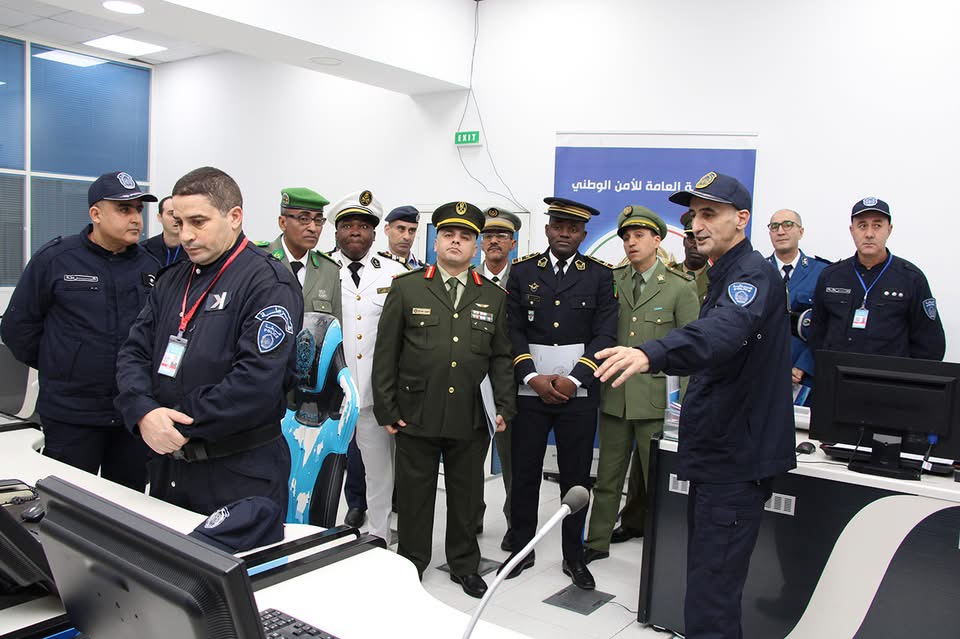الأمن الوطني يستقبل ضباطاً أجانب للتعرف على آليات العمل العملياتي والتنسيق الأمني