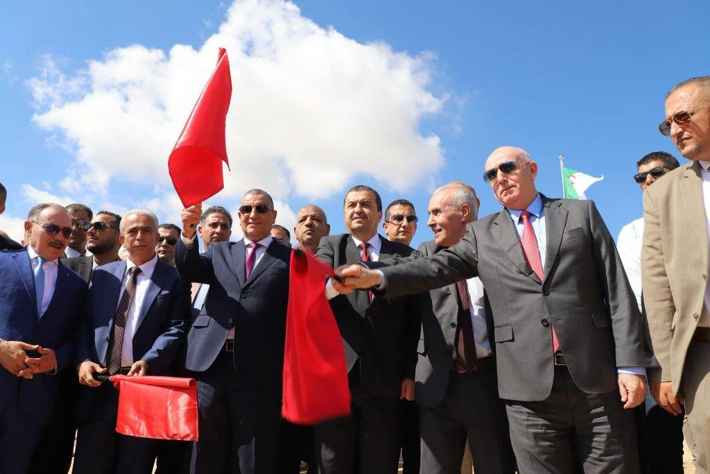 مشروع تحويل الفوسفات.. عرقاب يضع حجر الأساس بسوق أهراس