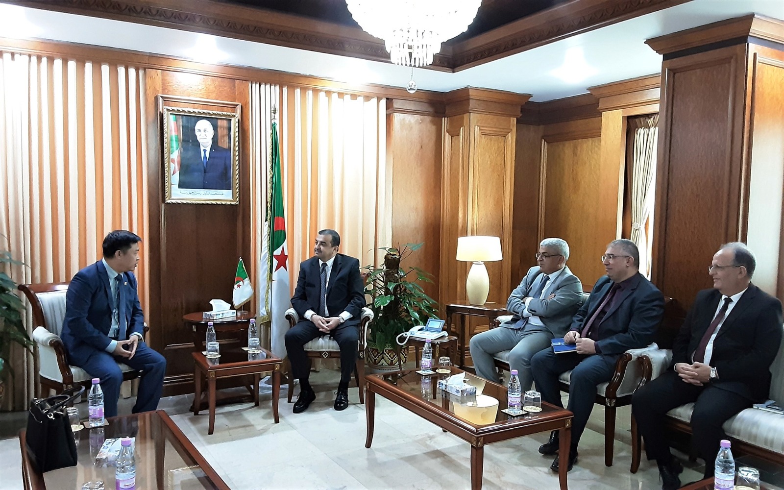 عرقاب يستقبل نائب رئيس شركة “جيريه” الصينية لهندسة النفط والغاز