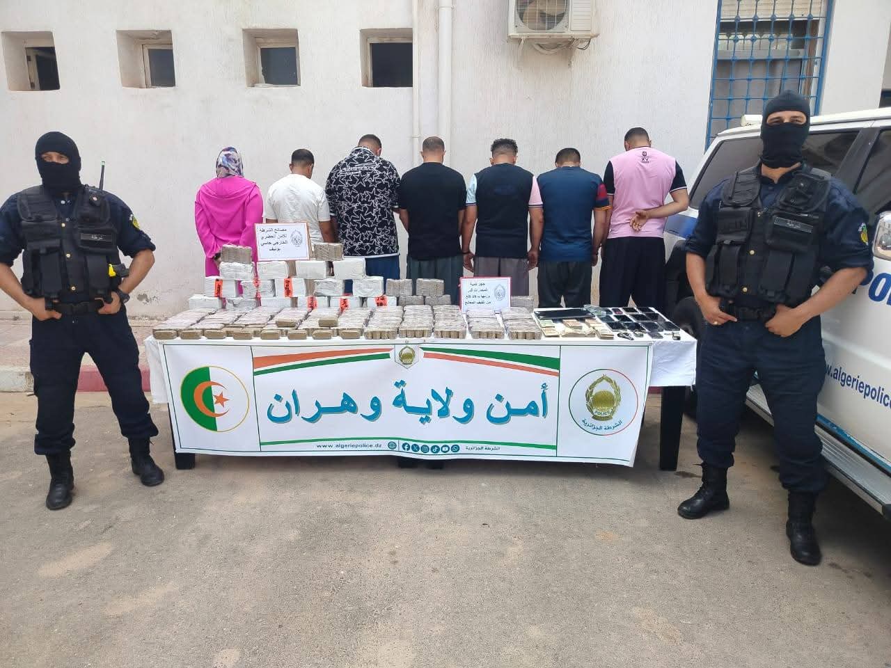 وهران: الإطاحة بشبكة إجرامية متكونة من 7 أشخاص وحجز 48 كلغ كيف معالج