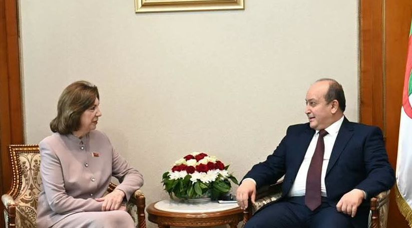 الوزير الأول يجري محادثات مع رئيسة مجلس الجمهورية للجمعية الوطنية لجمهورية بيلاروس