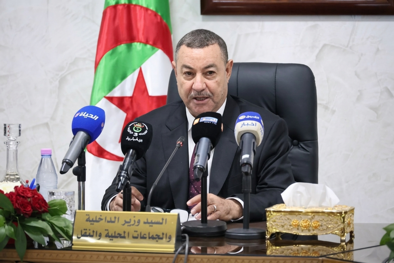 سعيد سعيود يشدد على تعزيز العمل الميداني والتكفل بانشغالات المواطنين
