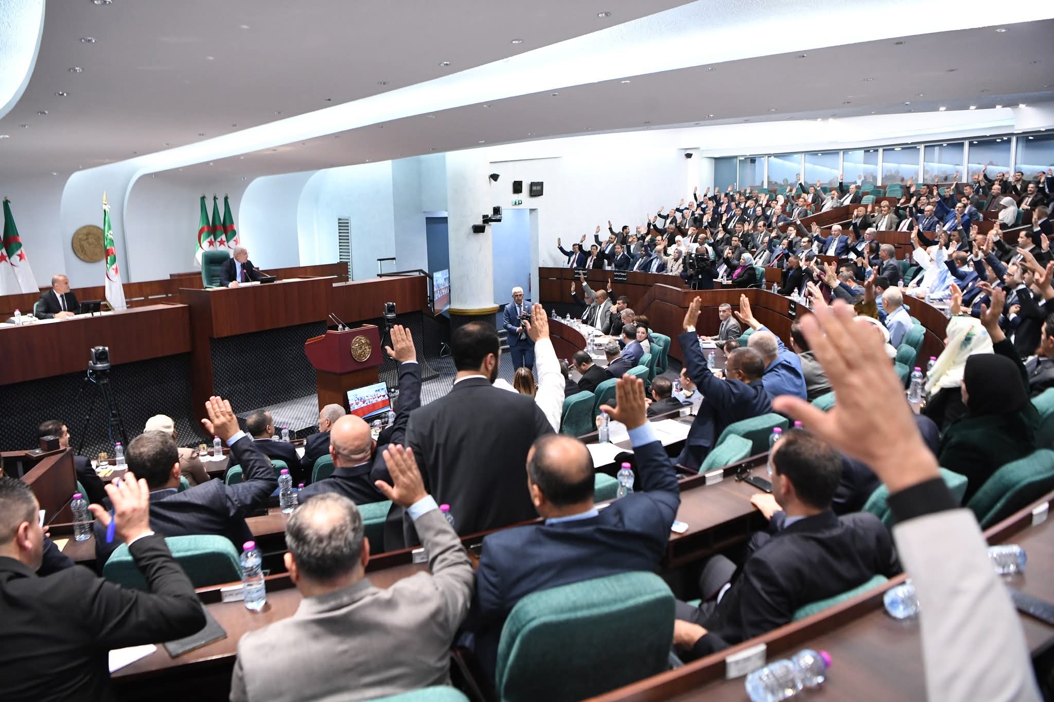 المجلس الشعبي الوطني يصادق على مشروع قانون المالية لـ 2026