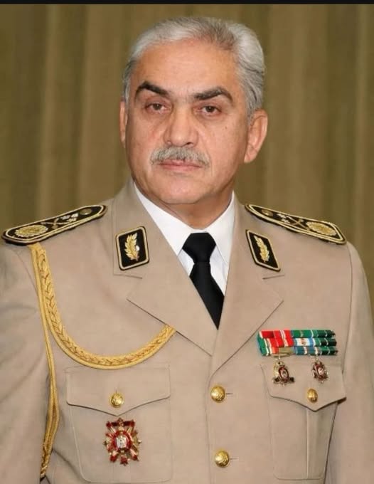 مجلة الجيش:“الراحل اليامين زروال قاد الجزائر في أحلك الفترات وأعادها إلى سكتها الصحيحة بعد أن كانت على وشك الانهيار”