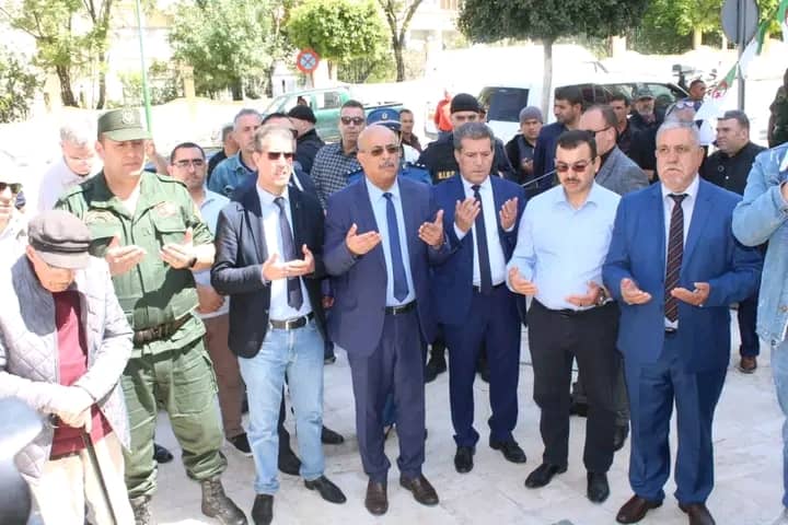 والي ولاية تيزي وزو يشارك الأسرة الاعلامية باحتفال باليوم العالمي لحرية الصحافة