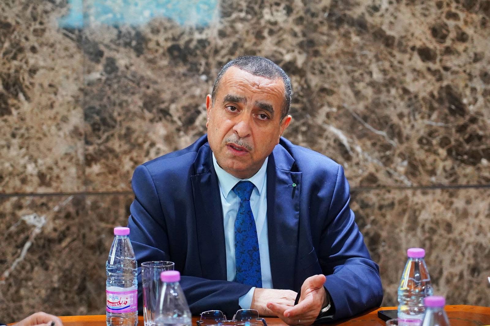 عجال: “الجزائر مهيأة لتصدير الطاقات الخضراء بفضل فائض الإنتاج الوطني”