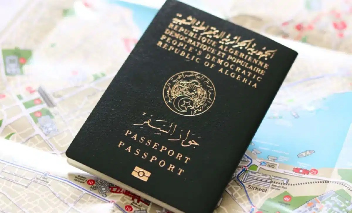 إطلاق خدمة إلكترونية لتجديد جواز السفر البيومتري لفائدة الجالية الجزائرية بالخارج