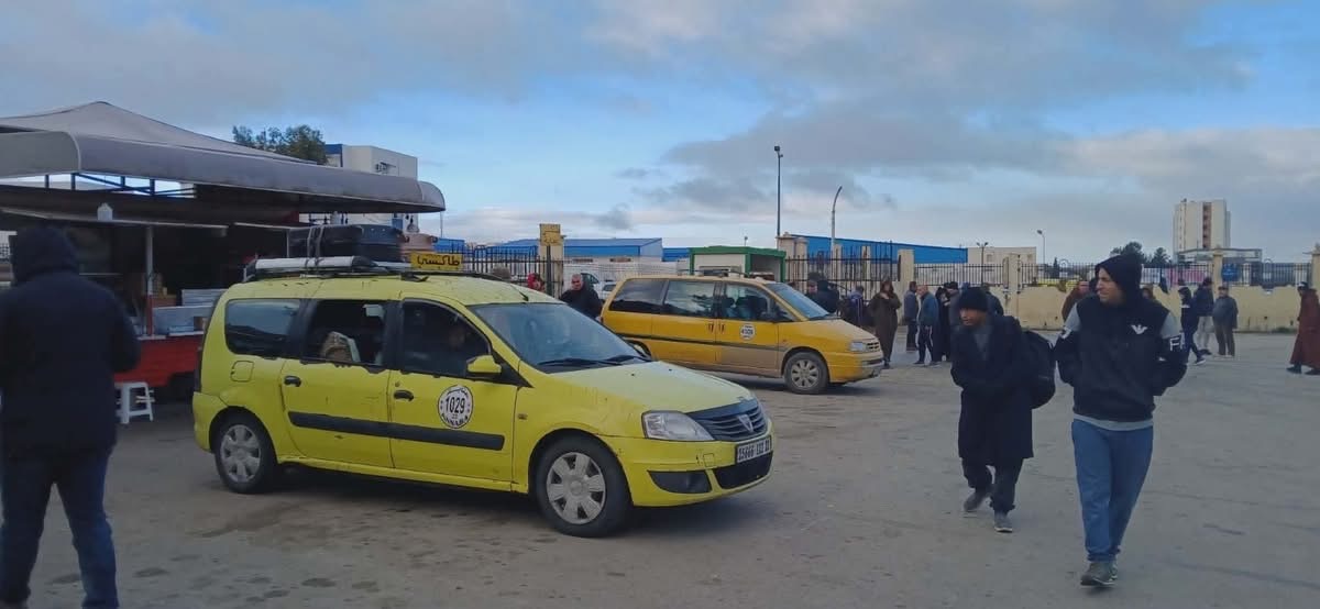 النقابة الوطنية لسيارات الأجرة تعلن الاستئناف التدريجي لنشاط النقل عبر الوطن