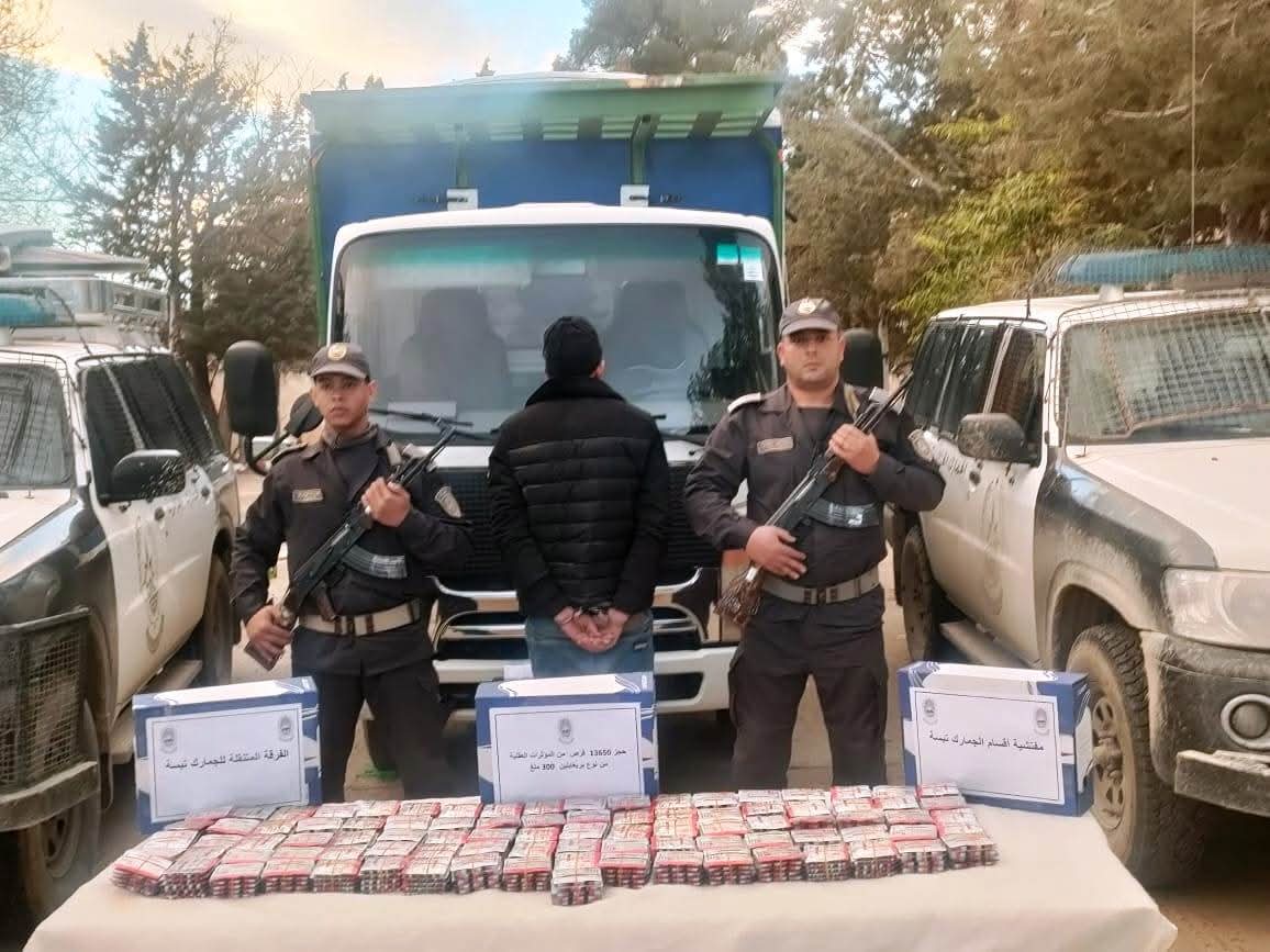 حجز 13650 قرص مهلوس مع حجز شاحنة وتوقيف شخص بتبسة