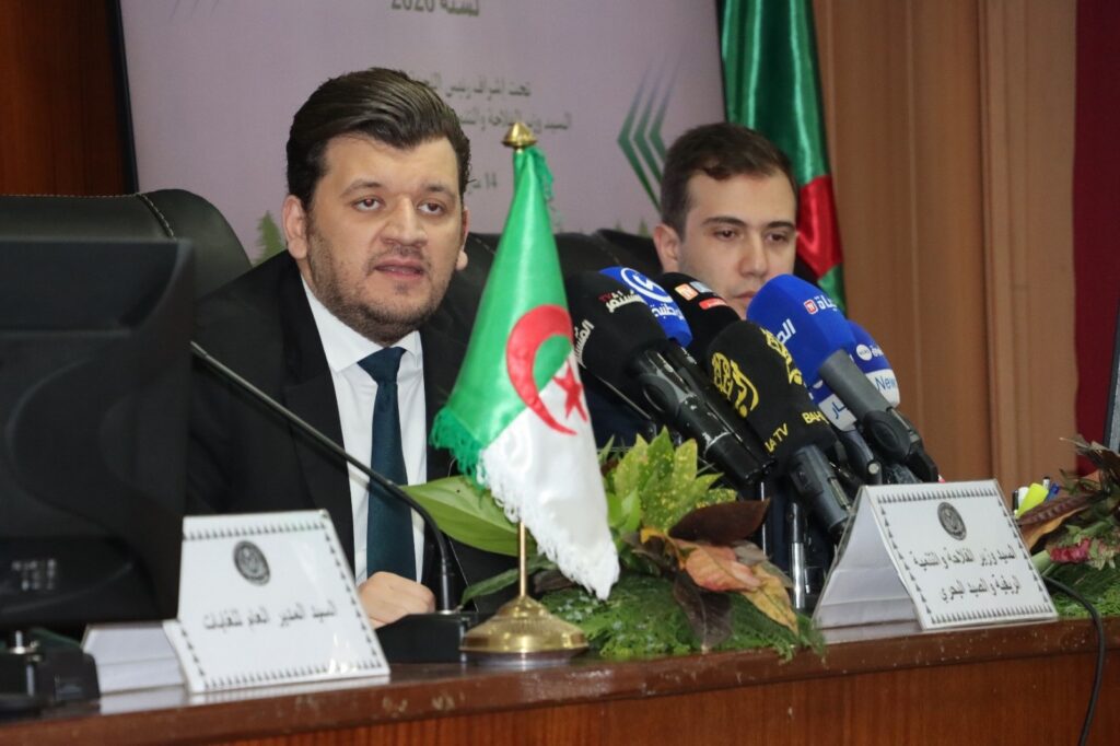 وزير الفلاحة ينصب اللجنة الوطنية لحماية الغابات