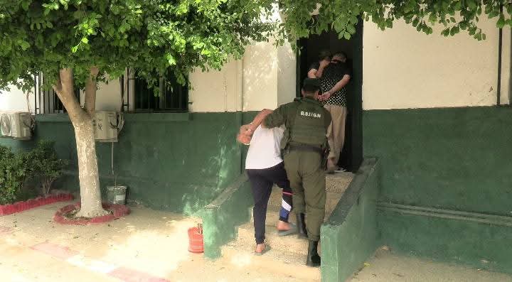 جريمة قتل شنعاء.. توقيف 5 أشخاص وحجز بندقية صيد أستعملت في الجريمة بغليزان