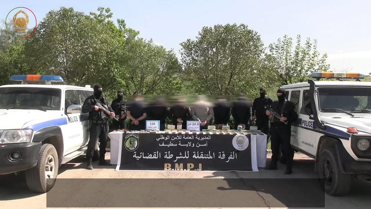 سطيف: تفكيك شبكة إجرامية خطيرة وحجز 24.5 كلغ من الكيف المعالج