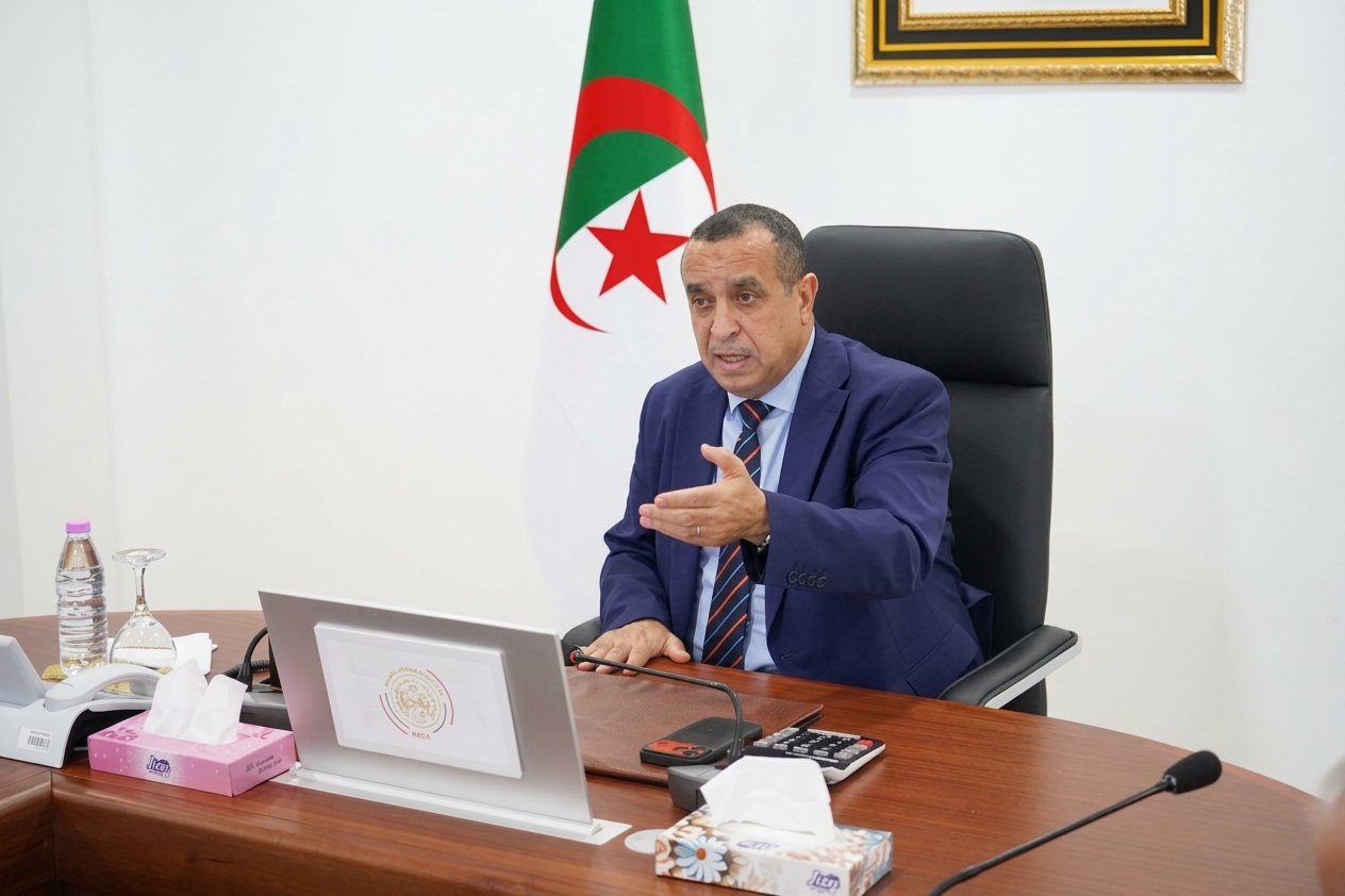 عجال يتابع مشاريع الطاقة والكهرباء في النيجر