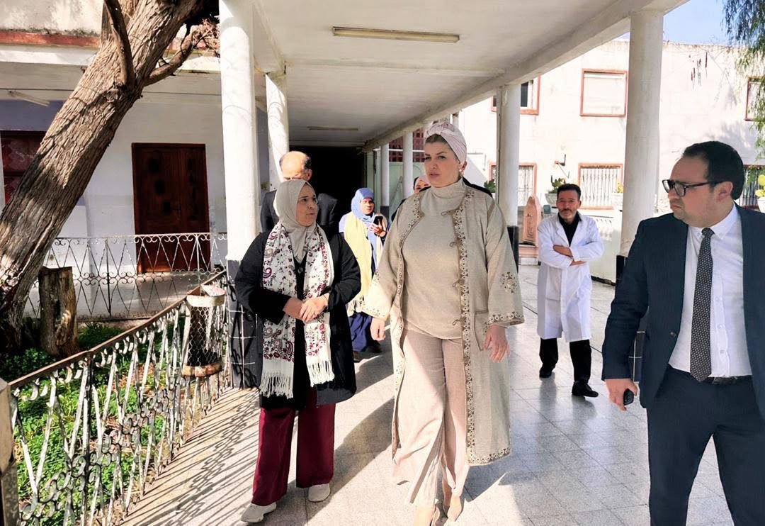 مولوجي في زيارة تفقدية لدار المسنين بسيدي موسى
