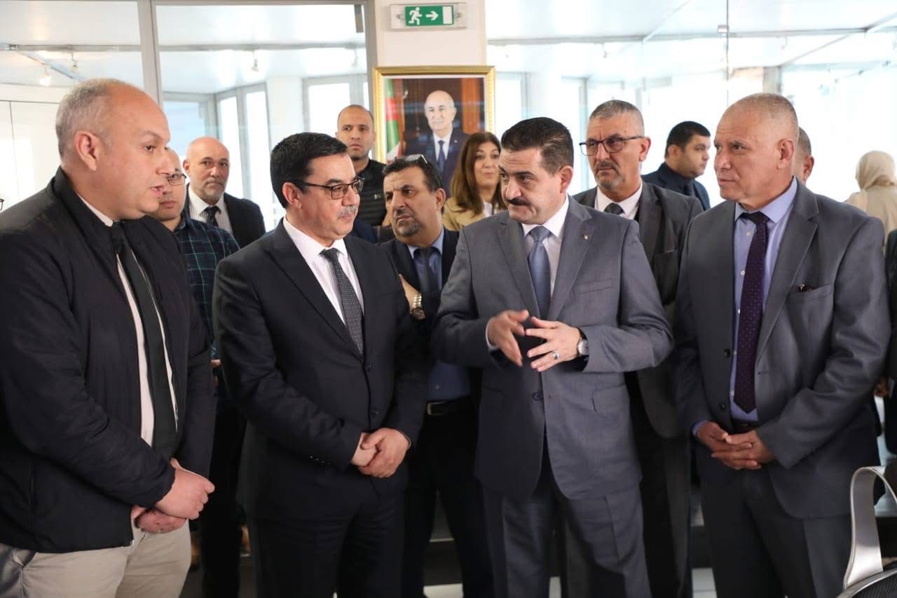 وزير الري يتفقد وضعية التزويد بالمياه الصالحة للشرب بالعاصمة وتيبازة