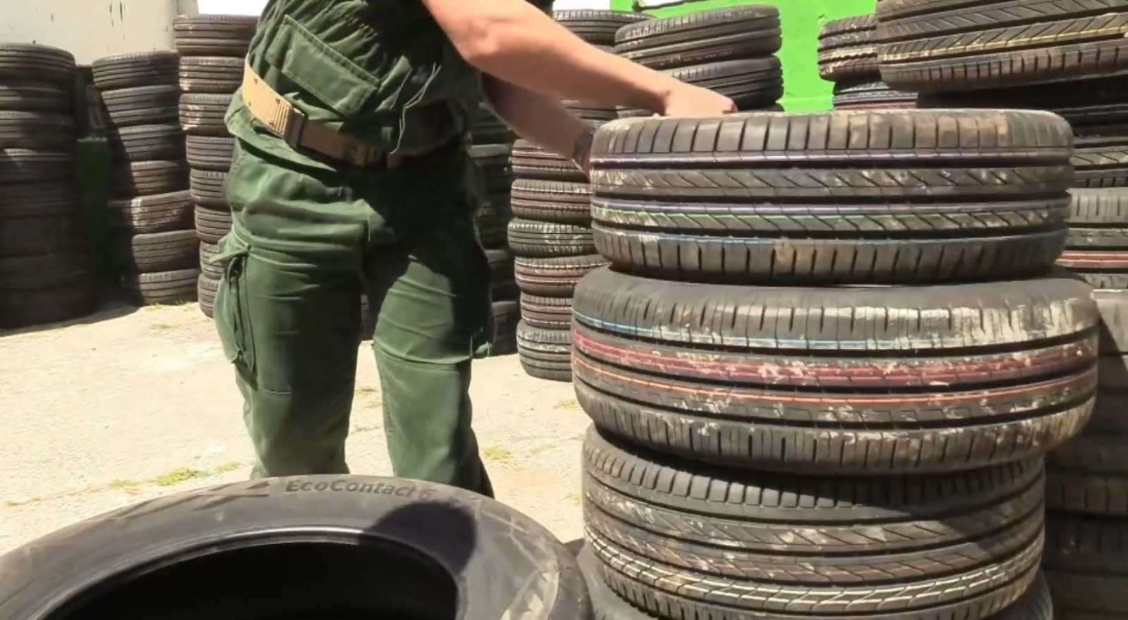 توقيف 07 أشخاص وحجز أكثر من 100 إطار مطاطي أجنبي الصنع في قضية المضاربة غير المشروعة بعنابة
