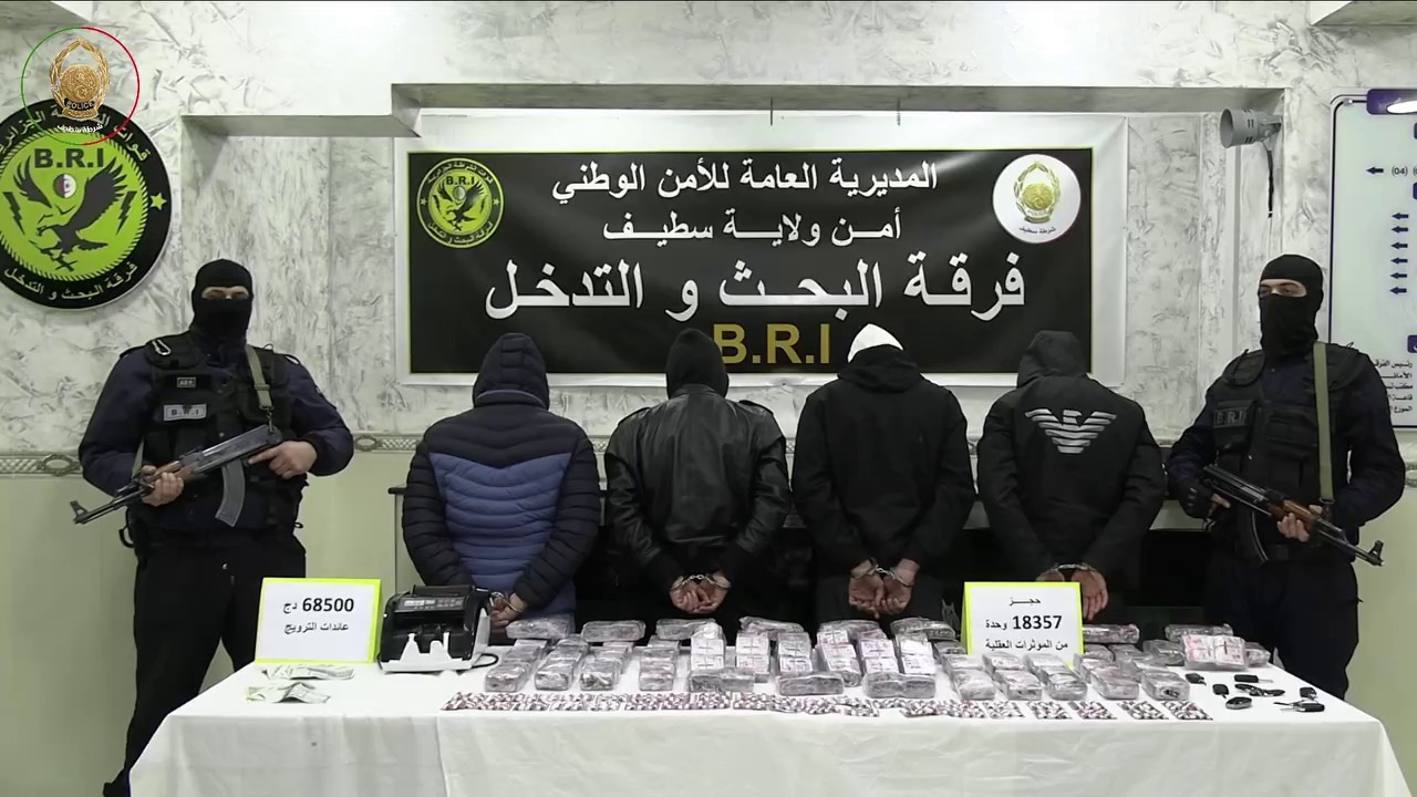 توقيف 04 أشخاص وحجز ما يقارب 18400 مؤثر عقليو7 مركبات بسطيف