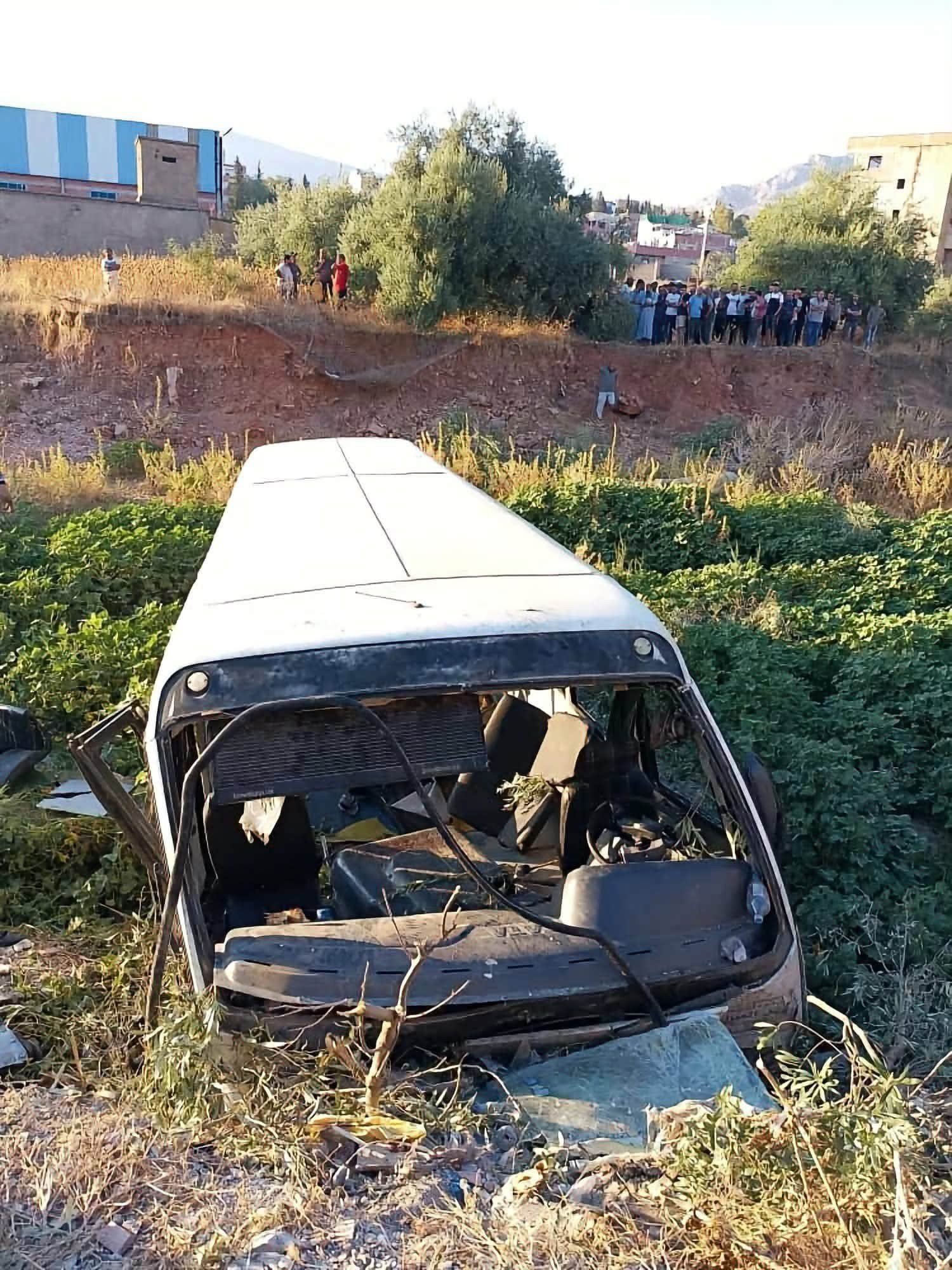 6وفيات و 18 جريحا في حادث انحراف حافلة بقسنطينة