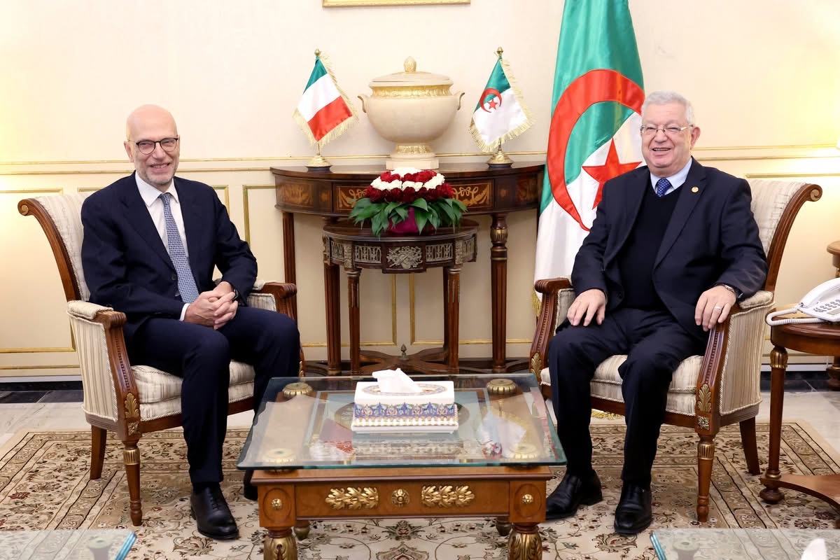 رئيس مجلس الأمة يستقبل سفير إيطاليا بالجزائر