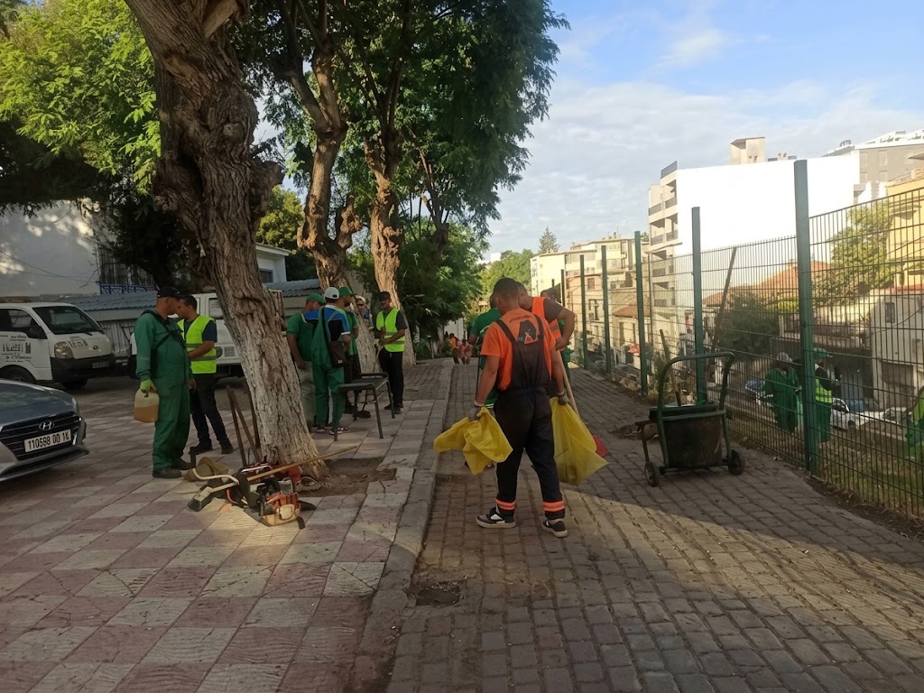 انطلاق حملة تنظيف المؤسسات التربوية بولاية الجزائر