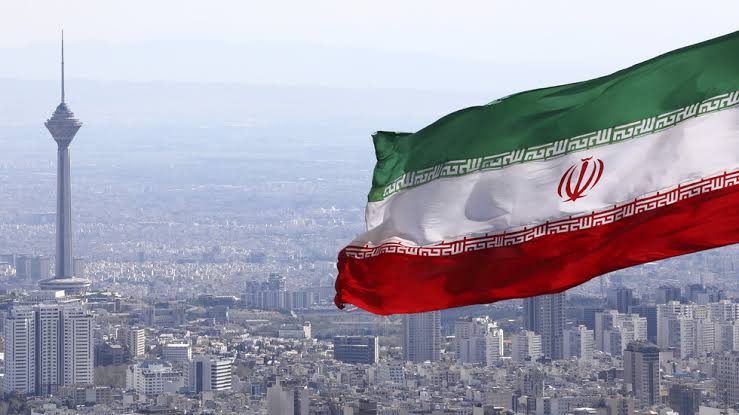 إيران تعلن تشكيل مجلس قيادة مؤقت بعد مقتل علي خامنئي