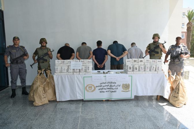 إحباط محاولة إدخال أزيد من 16 قنطارا من الكيف عبر المغرب