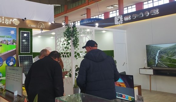 المؤسسة الوطنية للصناعات الإلكترونية تعتزم بعث إنتاج أجهزة التلفاز قريبا وإطلاق تصنيع الغسالات