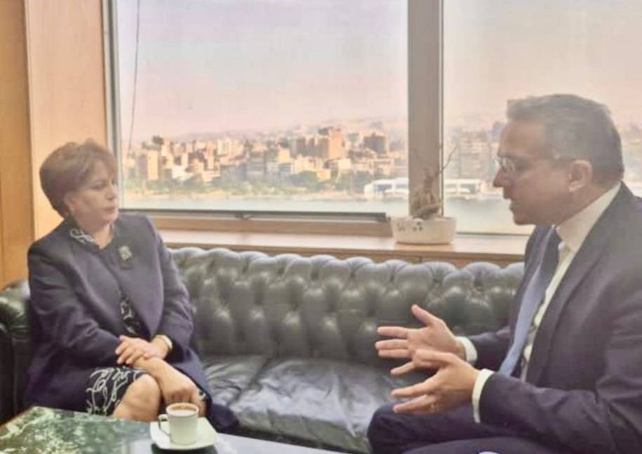 وزيرة الثقافة تتباحث مع المدير العام لمنظمة اليونسكو حول سبل تعزيز الشراكة والتعاون