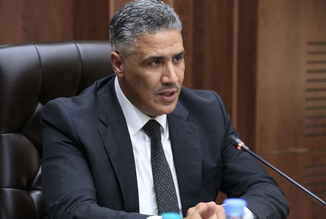 بلعريبي: تحويل حق الإيجار في السكنات الوظيفية يخضع لسلطة الوصاية وبشروط قانونية صارمة