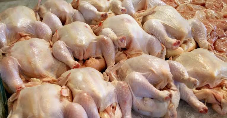 بسعر 350 دج.. تواصل عملية بيع الدجاج المجمد عبر الوطن
