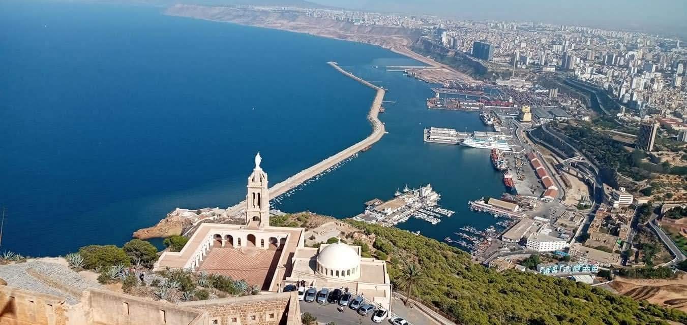 وهران ضمن الـ50 مدينة الأفضل عالمياً في سرعة إنترنت الهاتف النقال