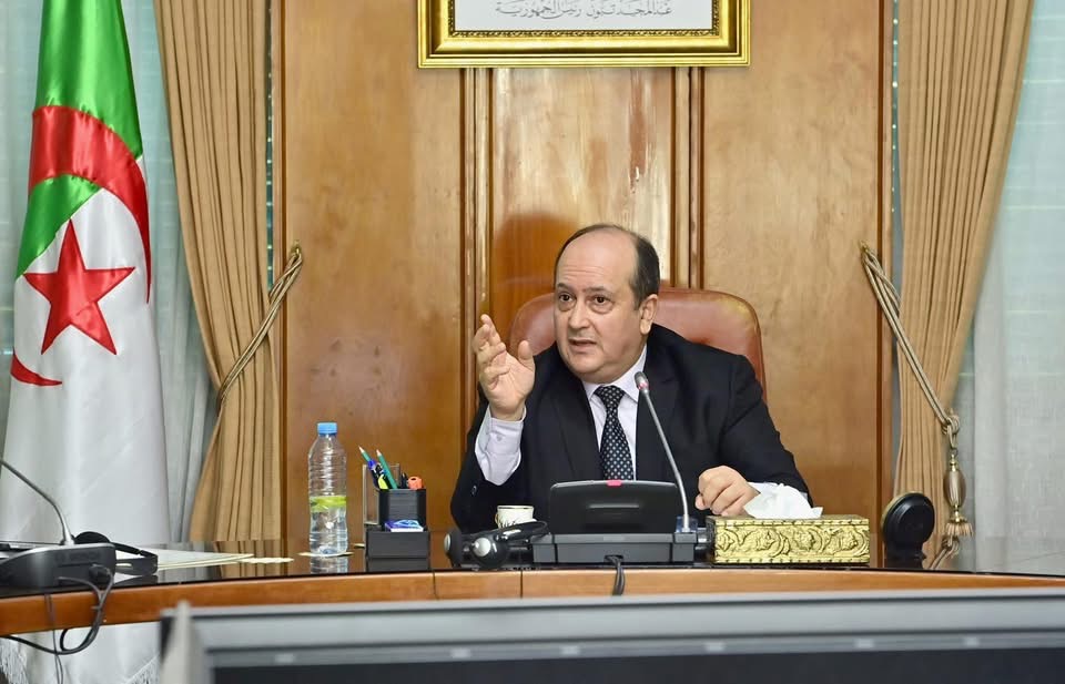 الوزير الأول يترأس اجتماعًا تنسيقيًا مع ولاة الجمهورية تحضيرًا لاستقبال شهر رمضان