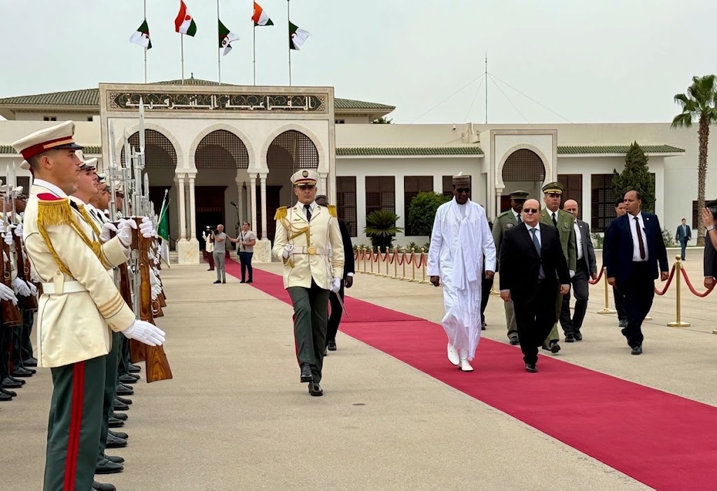الوزير الأول النيجري يغادر الجزائر عقب زيارة رسمية