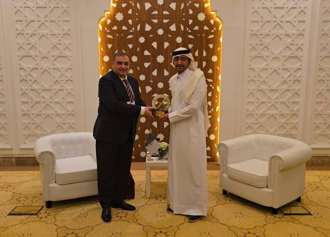 وزير العدل يشارك في المنتدى الأول للدوحة ويعزز التعاون مع قطر