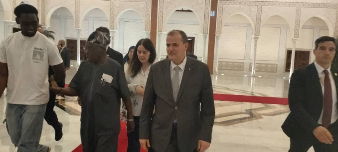 رزيق يستقبل رئيس نيجيريا الأسبق للتحضير لمعرض التجارة الإفريقي 2025