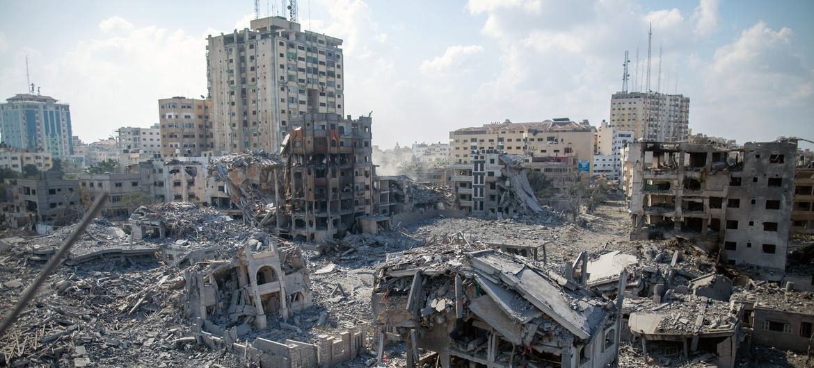 عامان على حرب الإبادة في غزة وآلة القتل تواصل استباحة دم الفلسطينيين