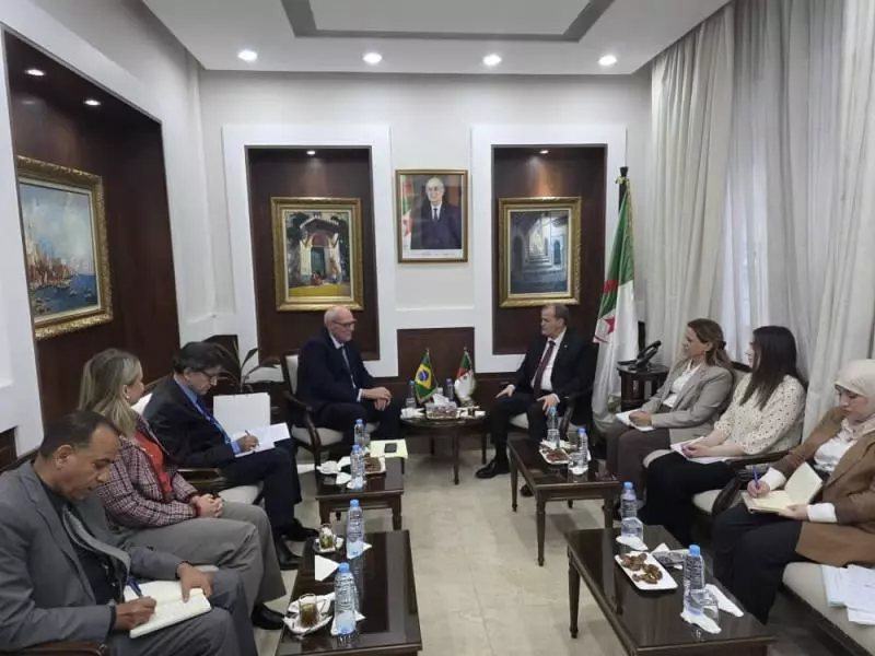 تعزيز الشراكة الجزائرية البرازيلية محور مباحثات رزيق مع سفير برازيليا