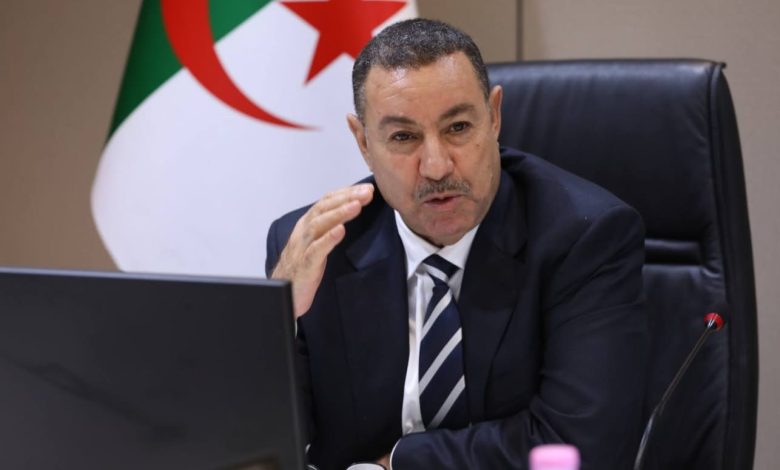 وزير الداخلية يجري حركة واسعة في سلك  الإطارت المحلية