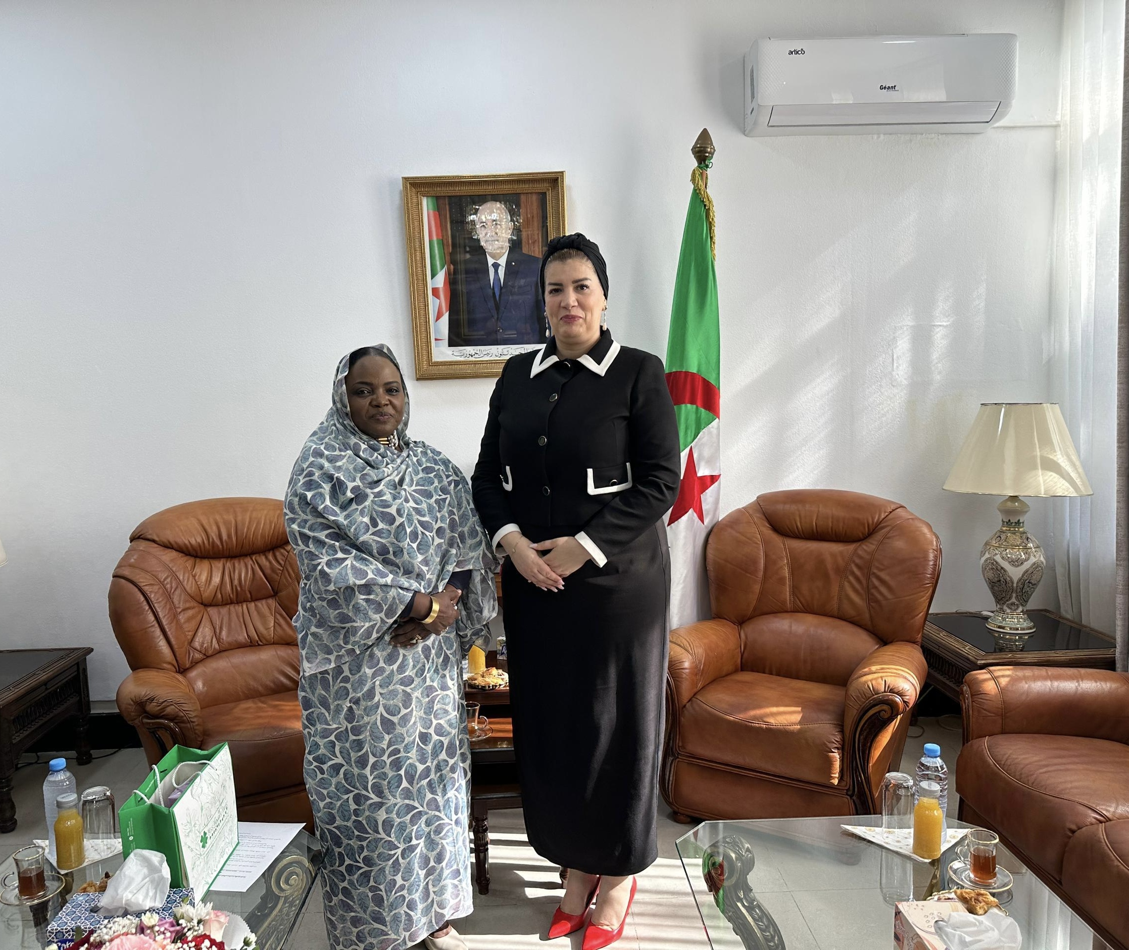 مولوجي تستقبل نظيرتها السودانية
