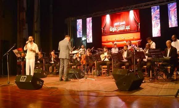 محمد عامر يتوّج نجمًا في ختام مهرجان الأغنية الوهرانية بوهران