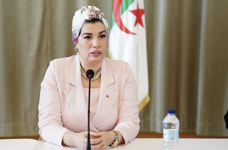مولوجي تُشرف على إطلاق برنامج تكوين خاص بإطارات الأمن الوطني