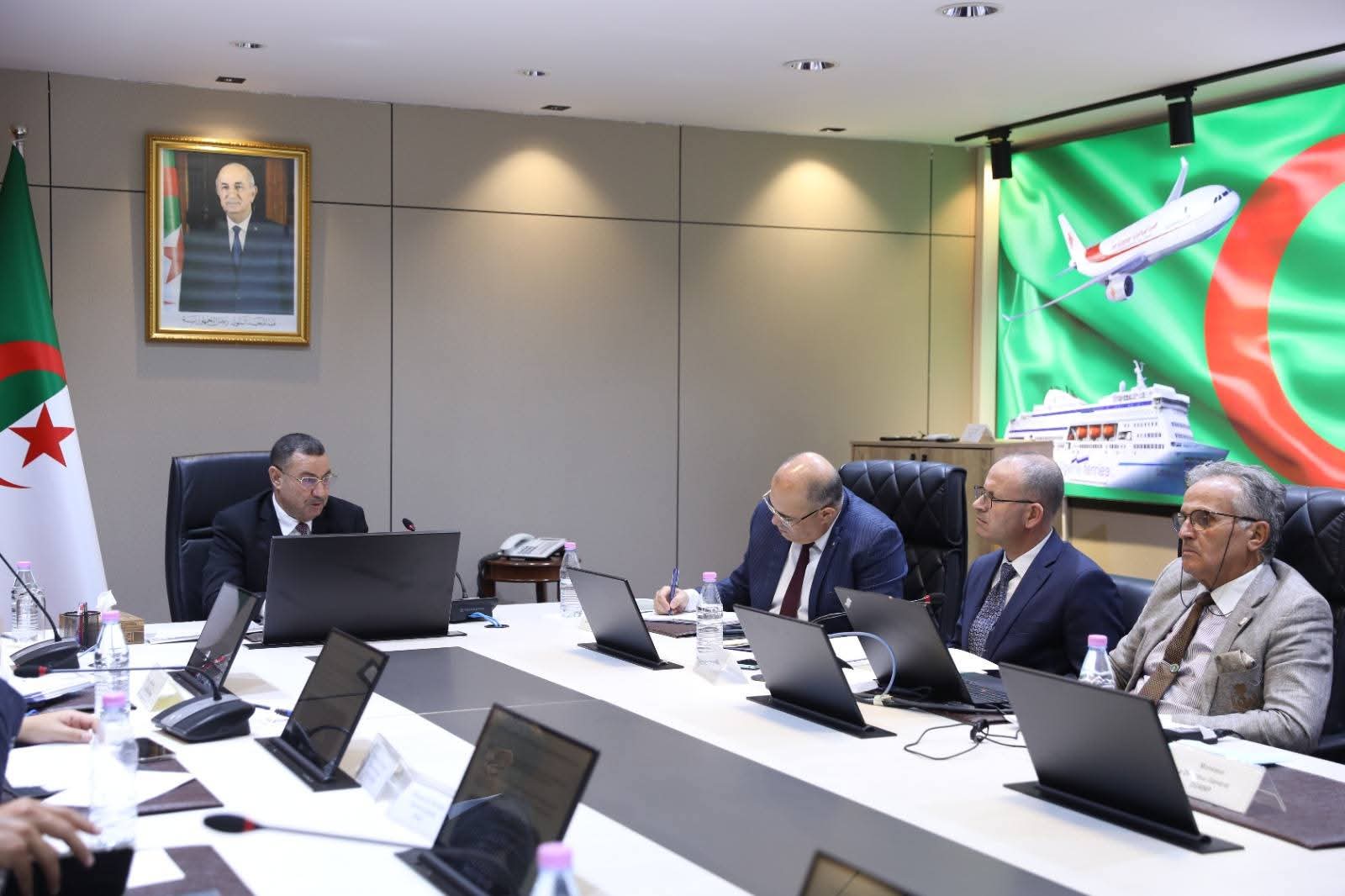 نقل: بأمر من رئيس الجمهورية.. التحضير لتخصيص ميناء لتصدير الإسمنت