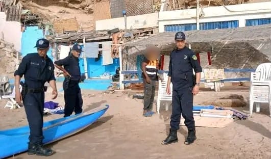 توقيف 7 أشخاص وحجز عشرات الطاولات والكراسي في وهران