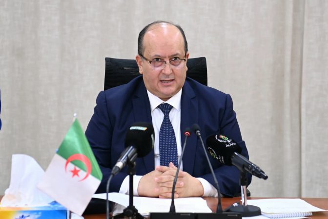 الجزائر تستعد لإعادة تفعيل التعاون مع مالي