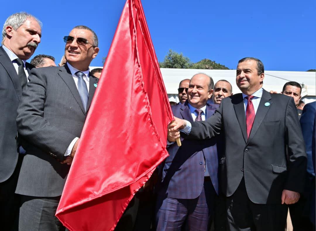 الوزير الأول يشرف ببجاية على إطلاق أشغال مشروع استغلال وتثمين منجم الزنك والرصاص
