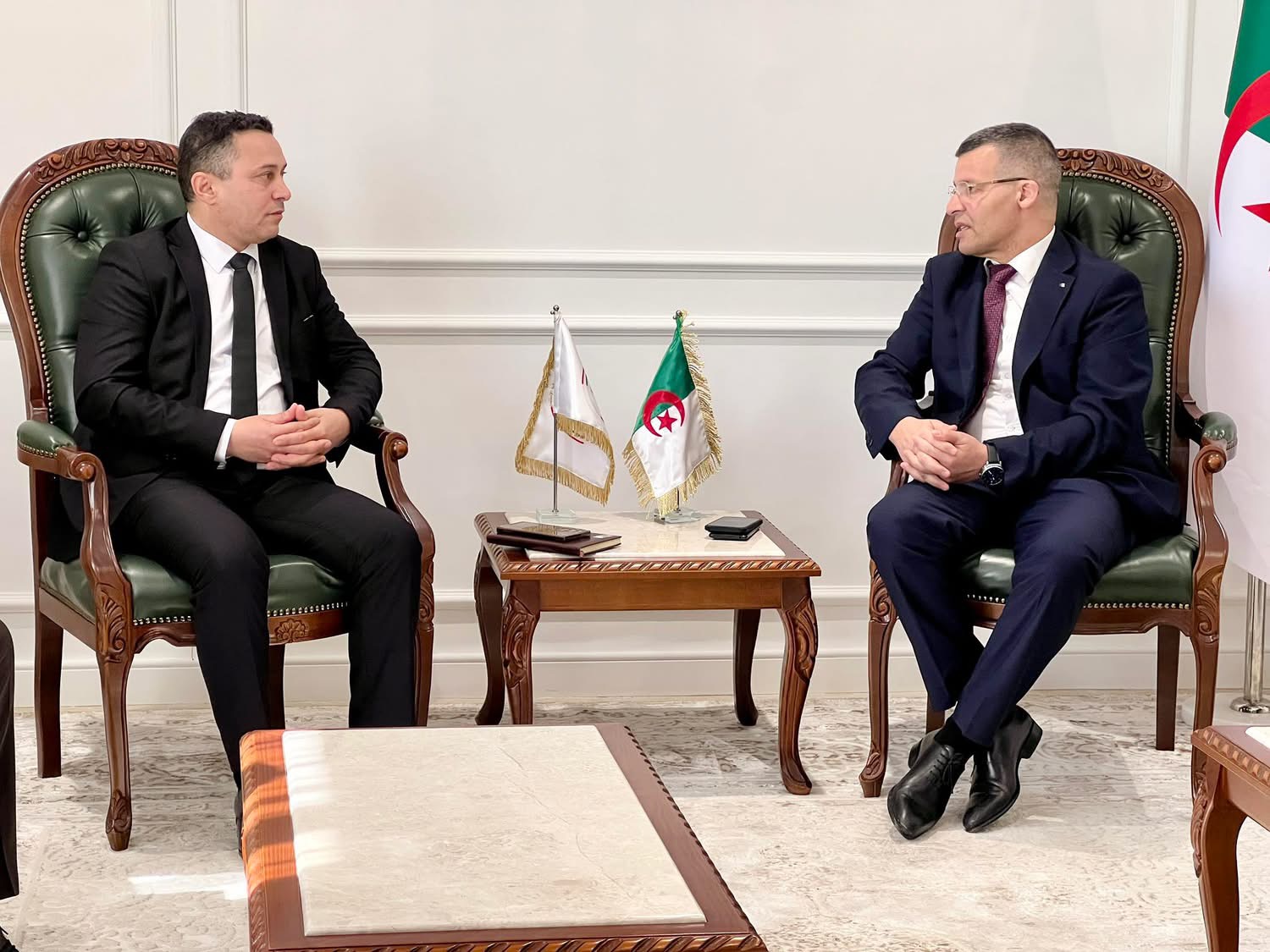 الوكالة الجزائرية لترقية الاستثمار تدعم مشاريع الشركة القابضة للتخصصات الكيمياوية