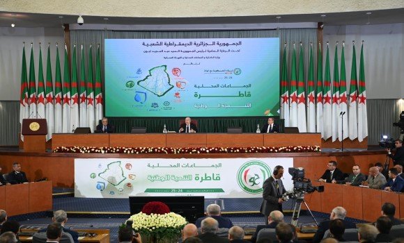 لقاء الحكومة مع الولاة : توجيهات رئيس الجمهورية ستعطي ديناميكية تنموية للتكفل الأمثل بانشغالات المواطنين